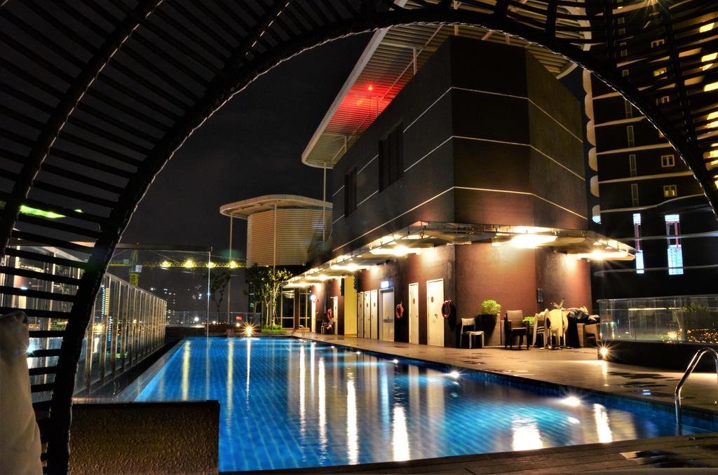 Holi Afiniti Themed Suites Nusajaya  Buitenkant foto